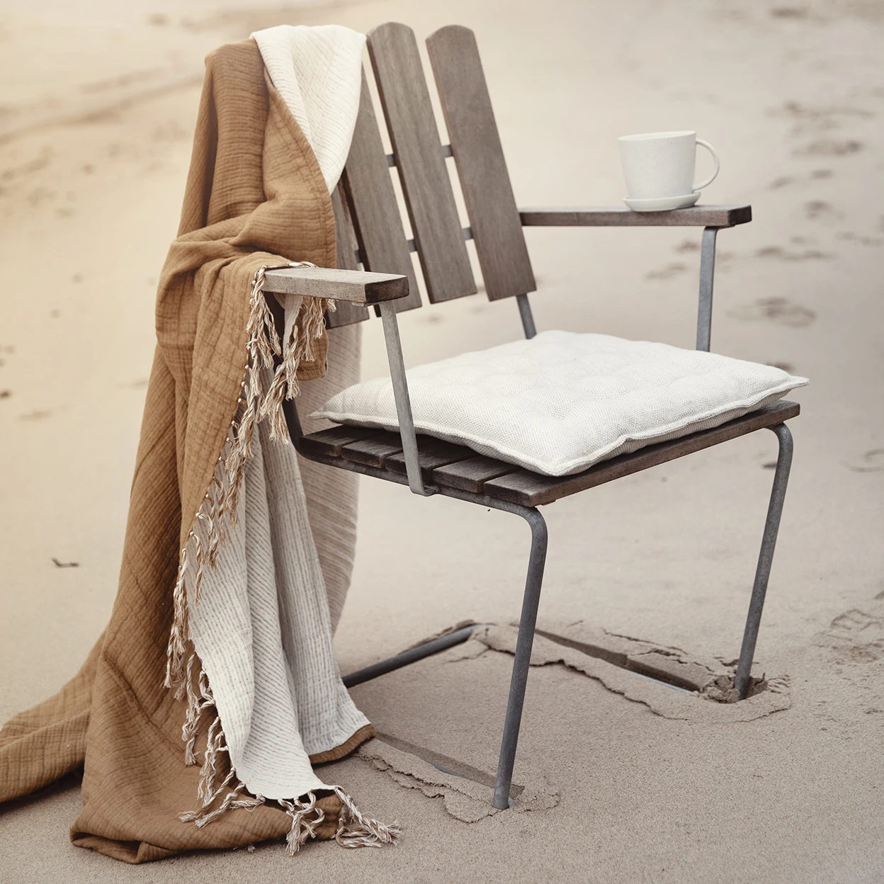 Ernst Istuintyyny 45x45 Cm - Image 2