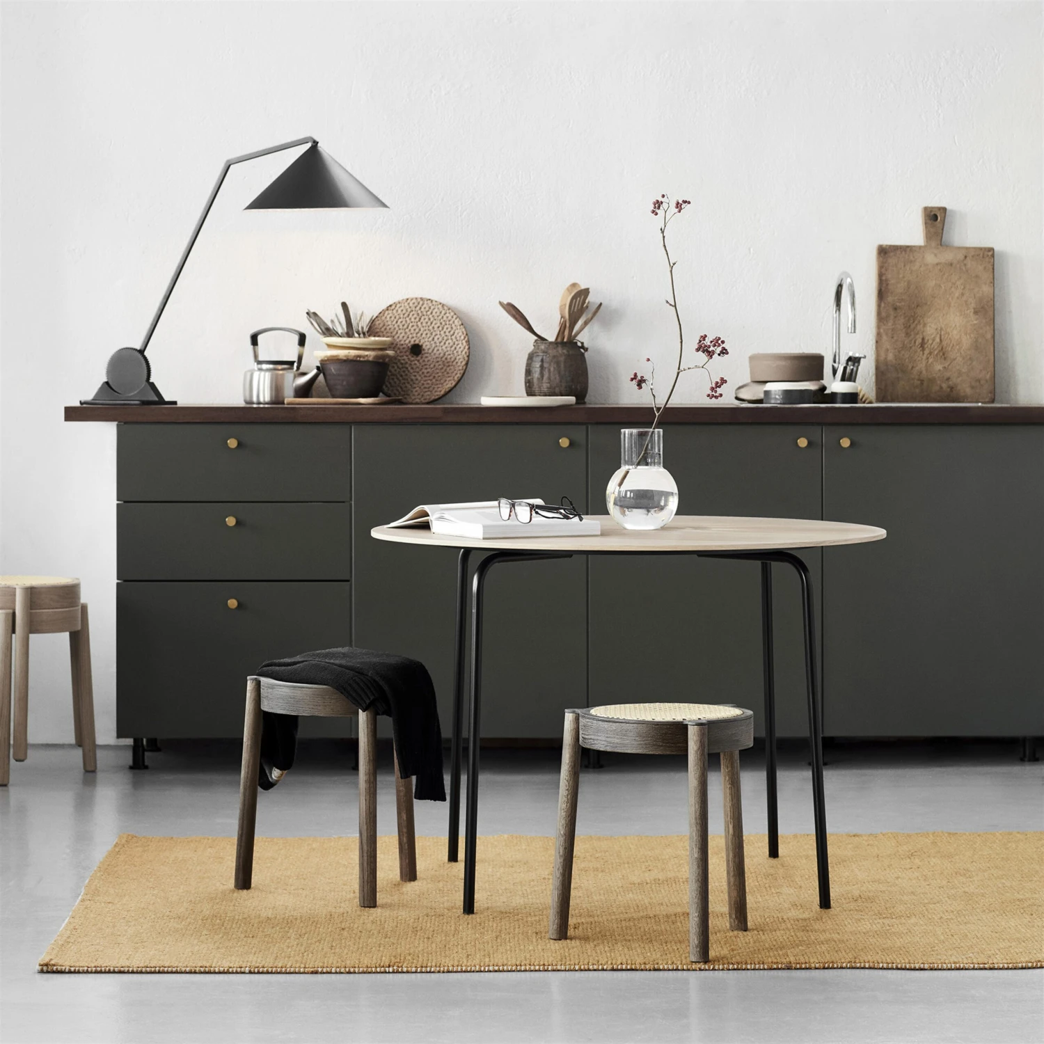 Northern Pal Jakkara Rottinki-istuimella - Image 2